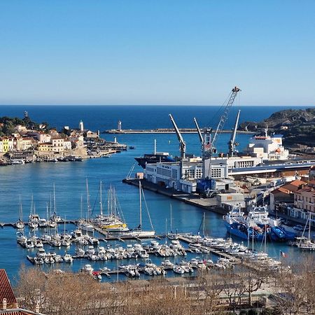 Port-Vendres: Studio Cabine Avec Terrasse, A 2 Pas Du Port - Fr-1-309-256 Порт Вендрес Екстериор снимка